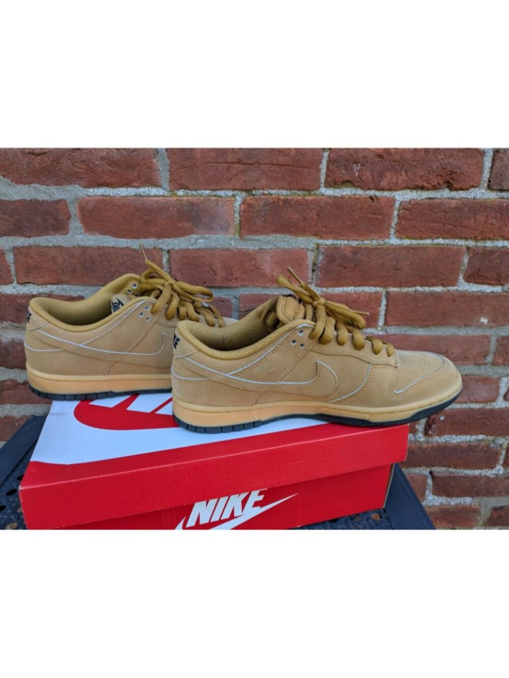 Nike Dunk Low Retro SE Wheat Color Men's 9.5 Sneakers - Picture 3 of 9